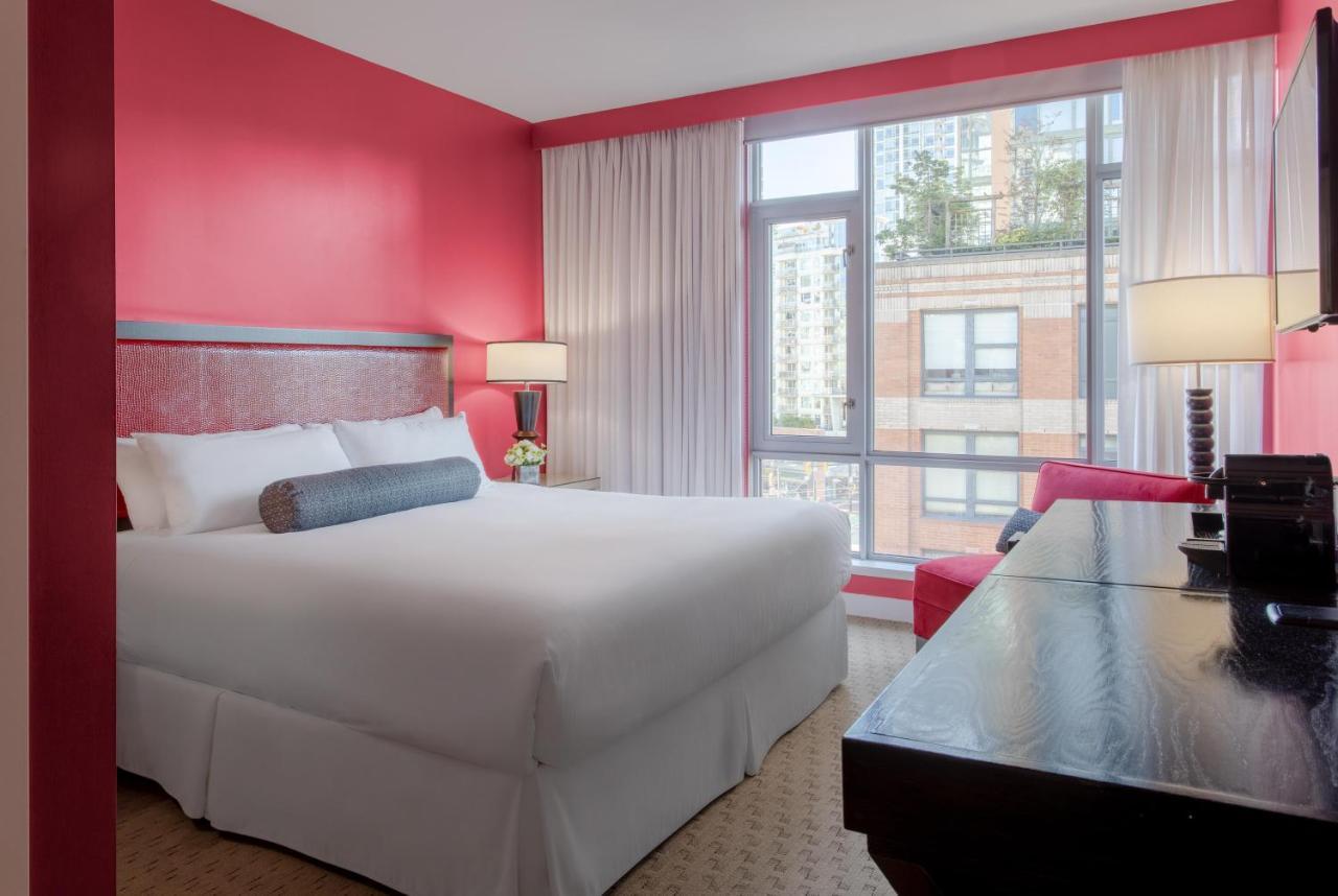 Opus Vancouver Luaran gambar