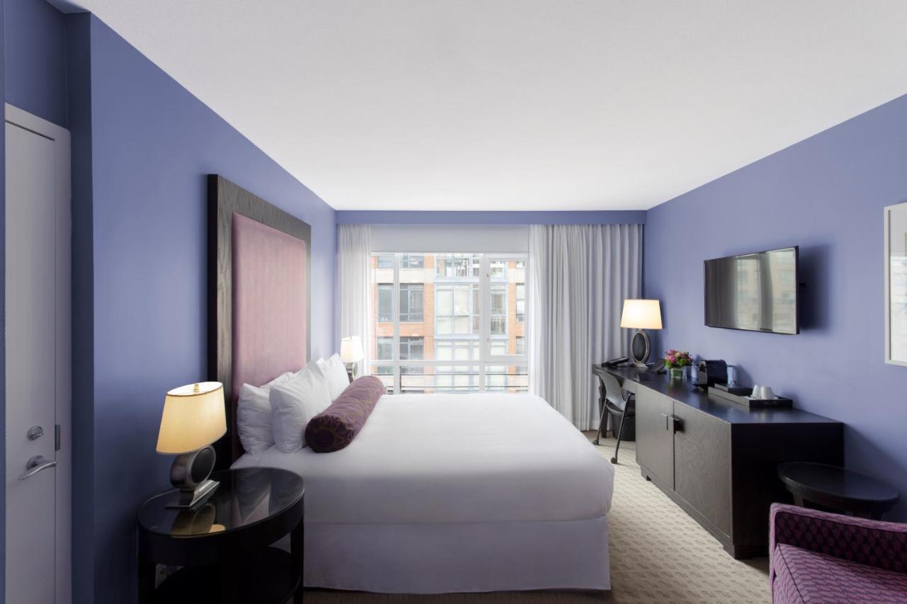 Opus Vancouver Luaran gambar